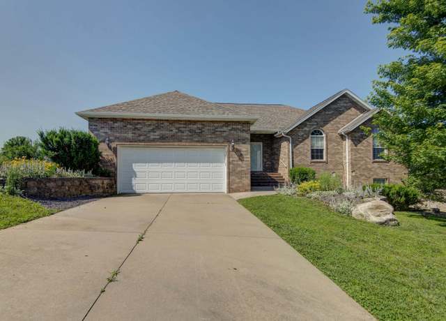 Property at 714 E Mining Camp Rd, Nixa, MO 65714, 5 beds, 3 baths