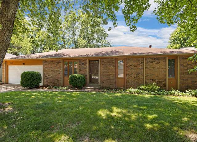 Property at 3219 S Elmira Ave, Springfield, MO 65807, 4 beds, 2 baths