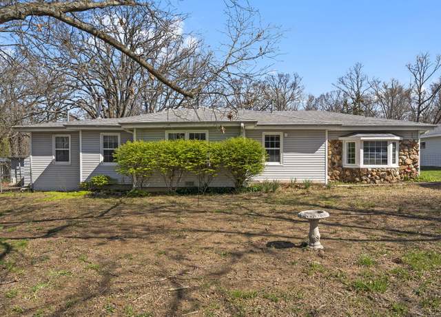 Property at 8937 E Farm Rd 10, Fair Grove, MO 65648, 3 beds, 2 baths