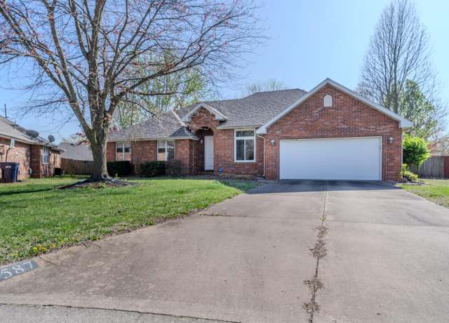 Property at 4587 S Park Ave, Springfield, MO 65810, 3 beds, 2 baths