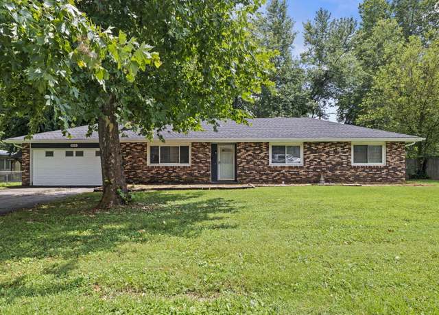 Property at 814 E Rodgers St, Republic, MO 65738, 3 beds, 2 baths
