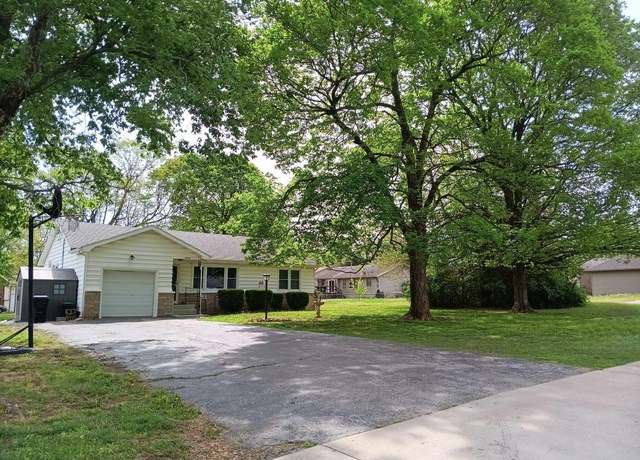 Property at 2714 S Golden Ave, Springfield, MO 65807, 2 beds, 2 baths