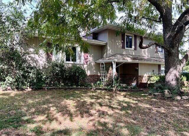 Property at 2663 N Farm Road 97, Springfield, MO 65802, 3 beds, 2.5 baths