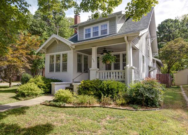 Property at 636 E Catalpa St, Springfield, MO 65807, 4 beds, 2 baths