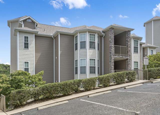 Property at 1304 Rocky Shore Ter #4, Kimberling, MO 65686, 2 beds, 2 baths