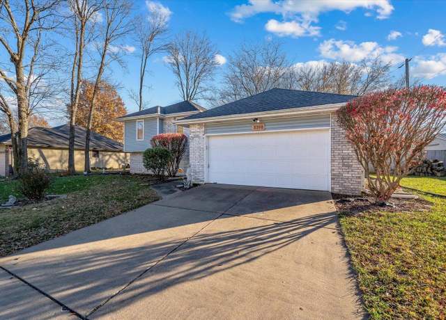 Property at 3398 W Countryside Dr, Springfield, MO 65807, 4 beds, 3 baths