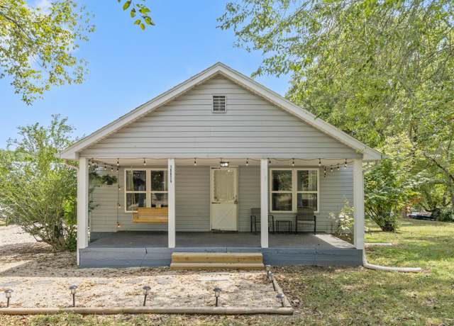 Property at 18074 Main St, Eminence, MO 65466, 3 beds, 1 bath