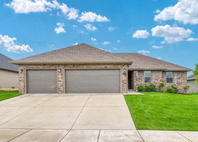 Property at 724 E Penzance Cir, Nixa, MO 65714, 4 beds, 2 baths