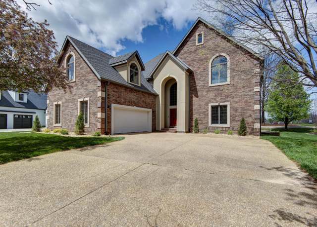 Property at 6307 S Meadowview Dr, Ozark, MO 65721, 5 beds, 3.5 baths
