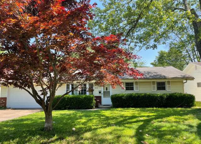 Property at 2716 E Linwood St, Springfield, MO 65804, 3 beds, 1.5 baths
