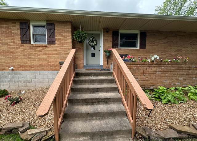 Property at 203 Roberts Dr, Mt Vernon, MO 65712, 4 beds, 2.5 baths
