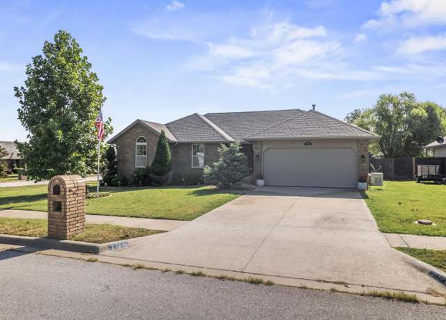 Property at 796 N Lexington Ave, Republic, MO 65738, 3 beds, 2 baths