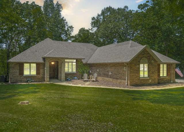 Property at 2504 W Fox Fire Ct, Nixa, MO 65714, 4 beds, 3.5 baths