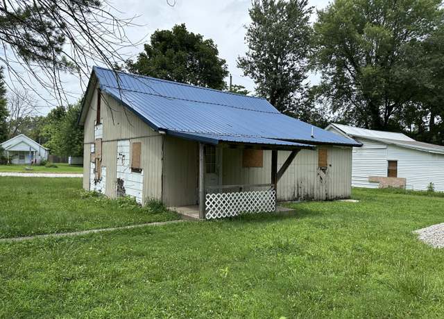 Property at 226 S Dunnegan Ave, Bolivar, MO 65613, 3 beds, 1 bath