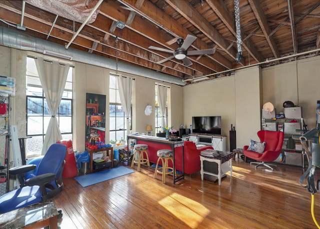 Property at 312 S Campbell Ave Unit C, Springfield, MO 65806, 1 bed, 1 bath