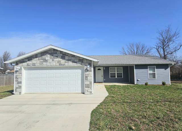 Property at 209 E Clouse St, Mountain Grove, MO 65711, 3 beds, 2 baths