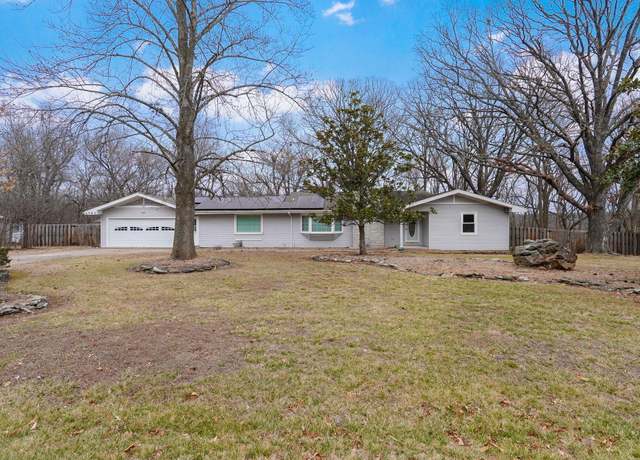Property at 4760 S Roslyn Ave, Springfield, MO 65804, 3 beds, 2 baths
