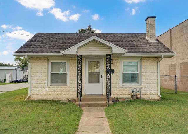 Property at 323 E South St, Mt Vernon, MO 65712, 2 beds, 1 bath