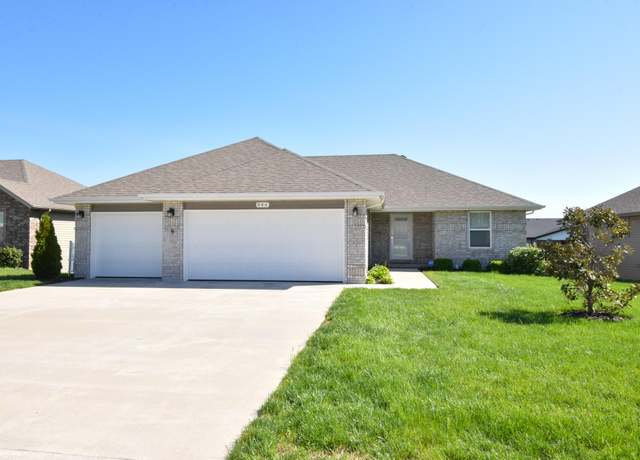 Property at 846 Jefferson St, Rogersville, MO 65742, 3 beds, 2 baths