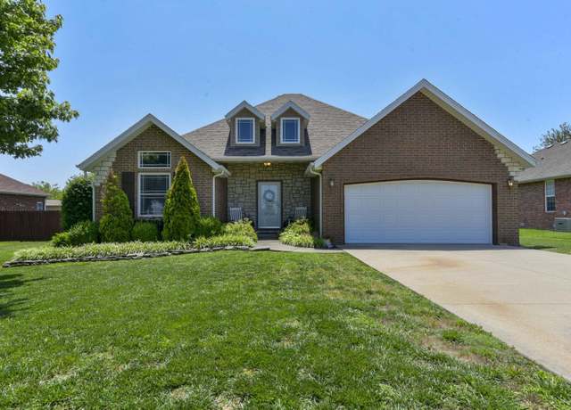 Property at 105 Deer Run, Willard, MO 65781, 4 beds, 3 baths