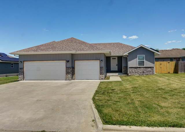 Property at 511 Mark St, Billings, MO 65610, 3 beds, 2 baths