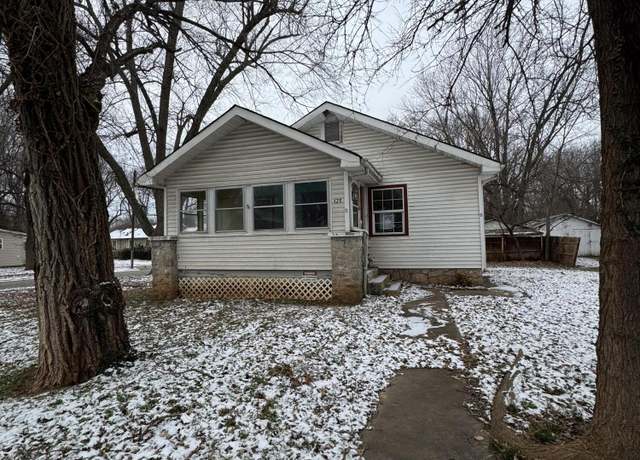 Property at 727 S Douglas Ave, Springfield, MO 65806, 2 beds, 1 bath