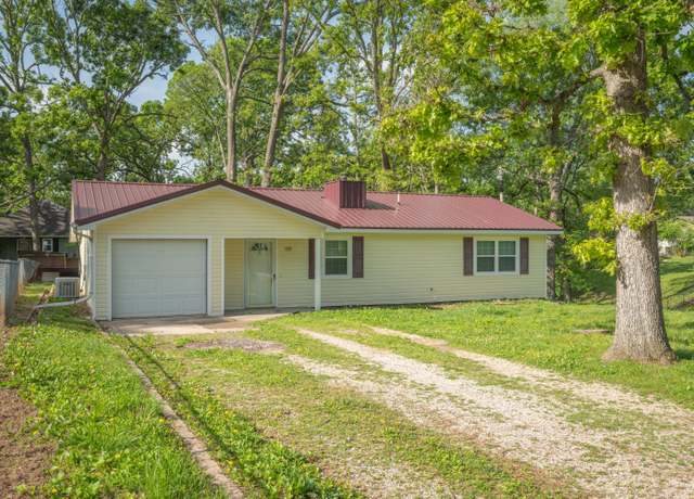 Property at 132 Robinhood Dr, Cassville, MO 65625, 3 beds, 1 bath