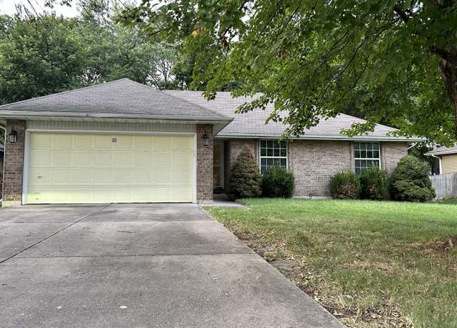 Property at 3233 W Primrose St, Springfield, MO 65807, 3 beds, 2 baths