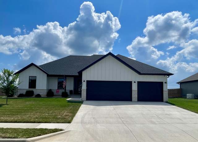 Property at 952 S Gettysburg Loop, Republic, MO 65738, 4 beds, 2.5 baths