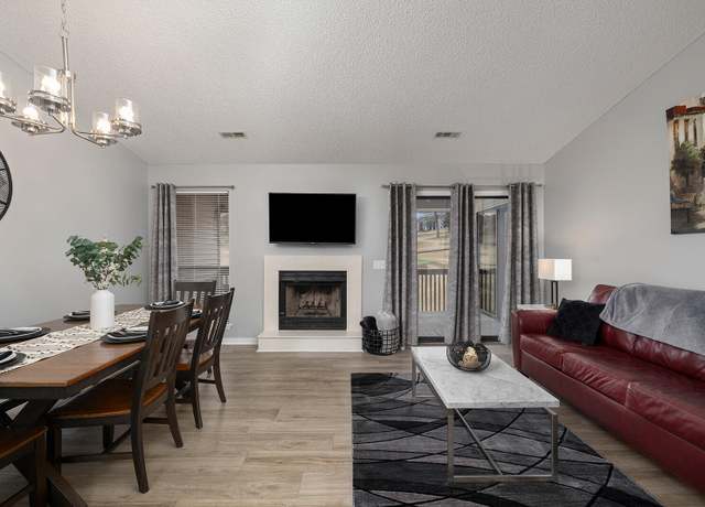 Property at 302 Turnberry Dr #6, Branson, MO 65616, 2 beds, 2 baths