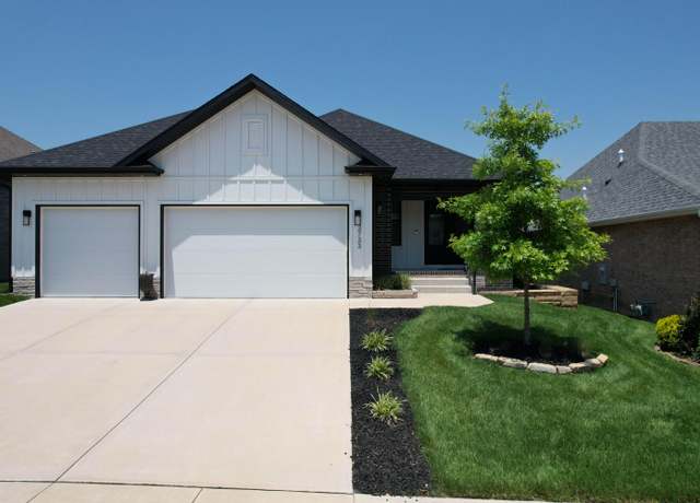 Property at 3733 E Hutcheson Ave, Springfield, MO 65802, 3 beds, 2 baths