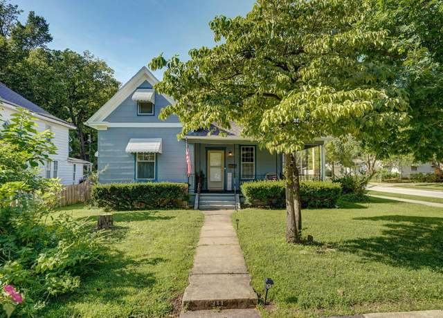 Property at 1462 E Mcdaniel St, Springfield, MO 65802, 2 beds, 1 bath