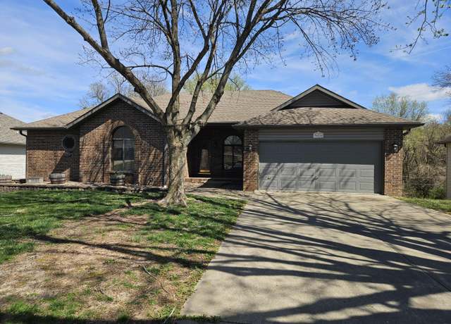 Property at 3616 N Temple Ave, Springfield, MO 65803, 4 beds, 3 baths