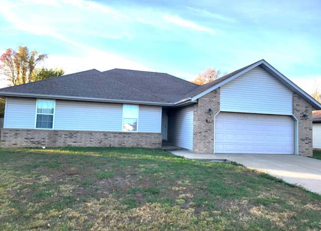 Property at 971 S Natalie Ave, Springfield, MO 65802, 3 beds, 2 baths