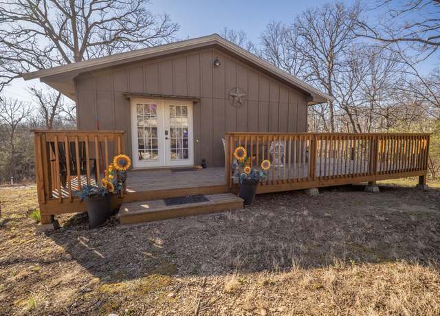 Property at 24074 Greybridge West W, Pittsburg, MO 65724, 2 beds, 1.5 baths