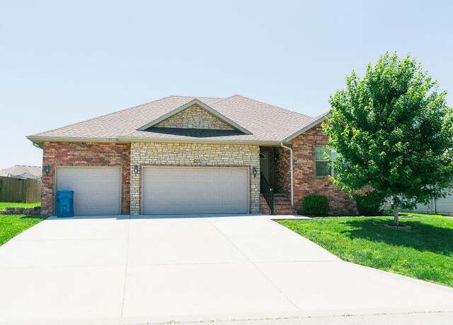 Property at 1205 N 12th Ave, Ozark, MO 65721, 3 beds, 2 baths