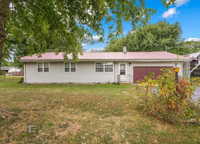 Property at 438 Cedar St, Sparta, MO 65753, 3 beds, 2 baths