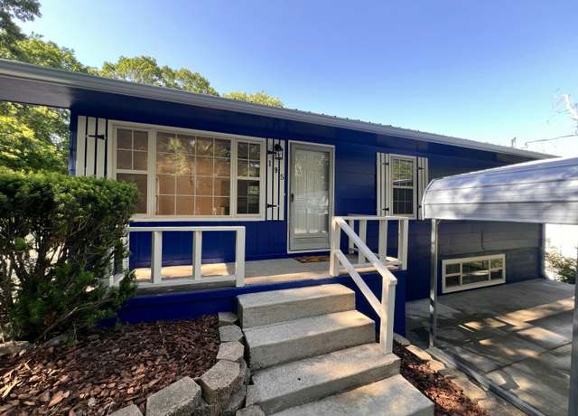 Property at 195 Buena Vista St, Hollister, MO 65672, 4 beds, 2 baths