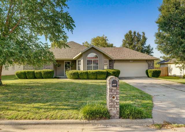 Property at 5391 W Josh St, Springfield, MO 65802, 3 beds, 2 baths