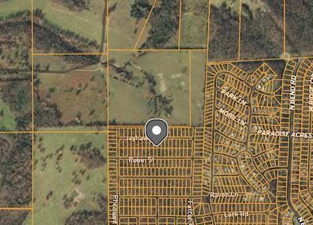Property at 1405 Jayhawk St, Horseshoe Bend, AR 72512