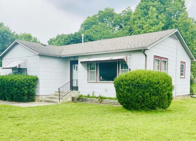 Property at 1310 9th St, Monett, MO 65708, 2 beds, 2 baths