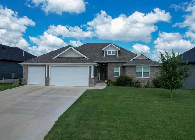 Property at 677 N Fox Hill Cir, Nixa, MO 65714, 5 beds, 3 baths