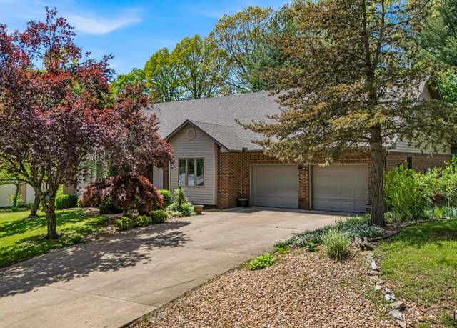 Property at 2811 Ginger Dr, West Plains, MO 65775, 3 beds, 2 baths