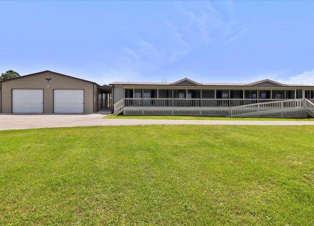 Property at 000 County Road 1940, Pomona, MO 65789, 4 beds, 3 baths