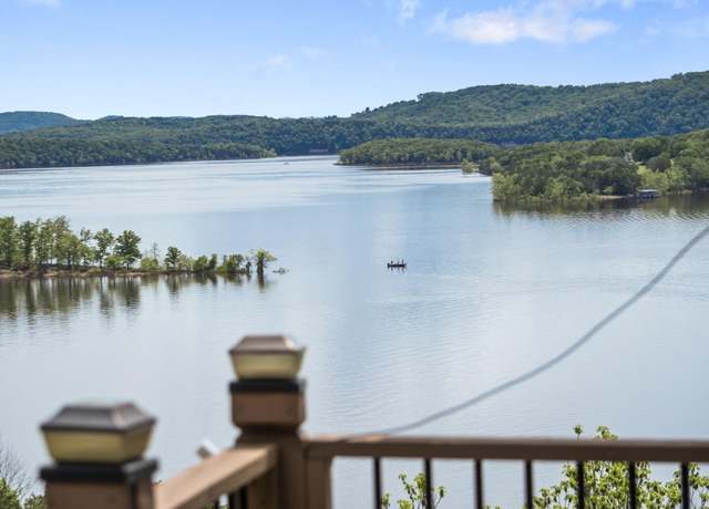 Property at 460 Jackson Hollow Rd, Galena, MO 65656, 5 beds, 3 baths