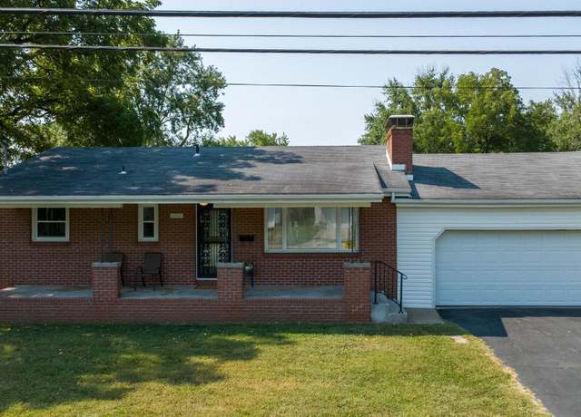 Property at 1706 W Lynn St, Springfield, MO 65802, 3 beds, 1.5 baths