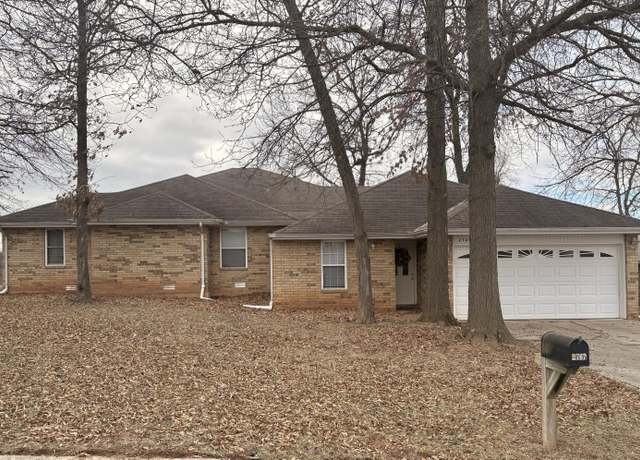 Property at 2767/3221 Moore / Greenwood St, Springfield, MO 65807, 2 baths