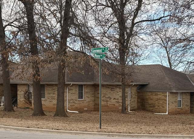 Property at 2767/3221 Moore / Greenwood St, Springfield, MO 65807, 2 baths