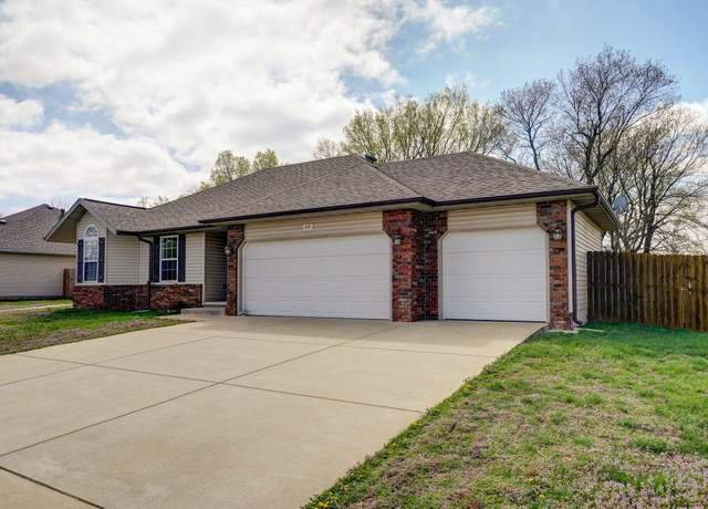 Property at 419 N Butternut Ave, Republic, MO 65738, 4 beds, 2 baths