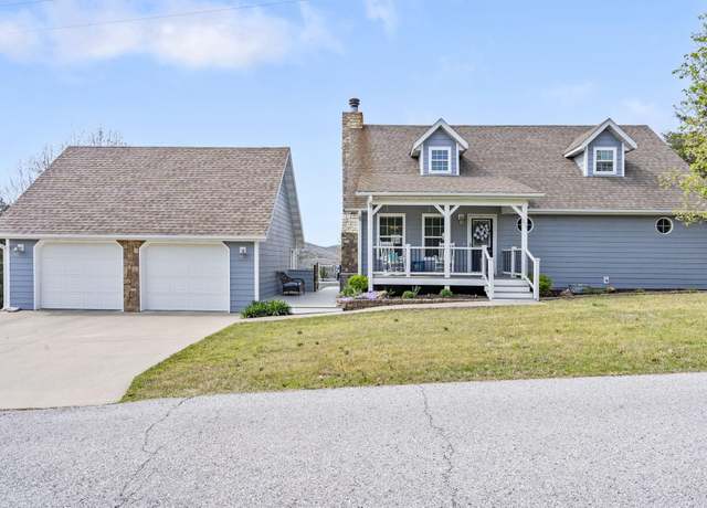 Property at 859 Crows Nest Trail Trl, Branson, MO 65616, 2 beds, 3 baths